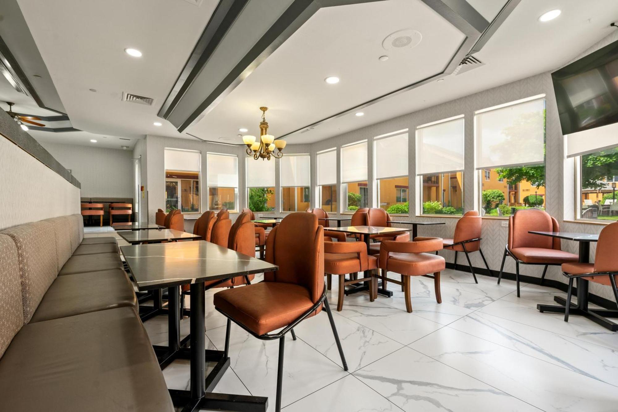 Chicago Club Inn & Suite Oakbrook Terrace Exteriör bild